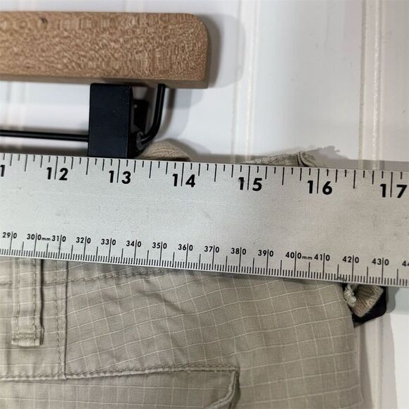 Vintage L.E.I. Utility Cargo Shorts Sz 9 Beige Khaki Y2K Drawstring Hem Pockets - Picture 3 of 7